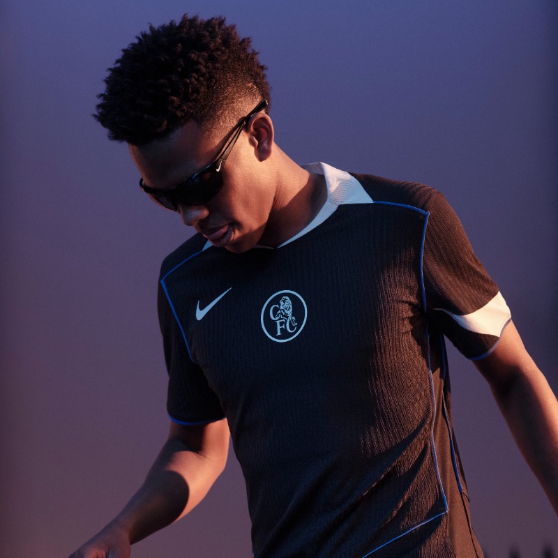 华体会体育hth-记者：切尔西将身穿黑色复古球衣出战西汉姆联